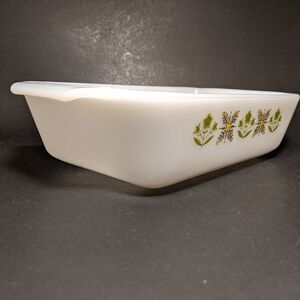 Anchor Hocking Fire King 1 1/2 QT 432 Meadow Green